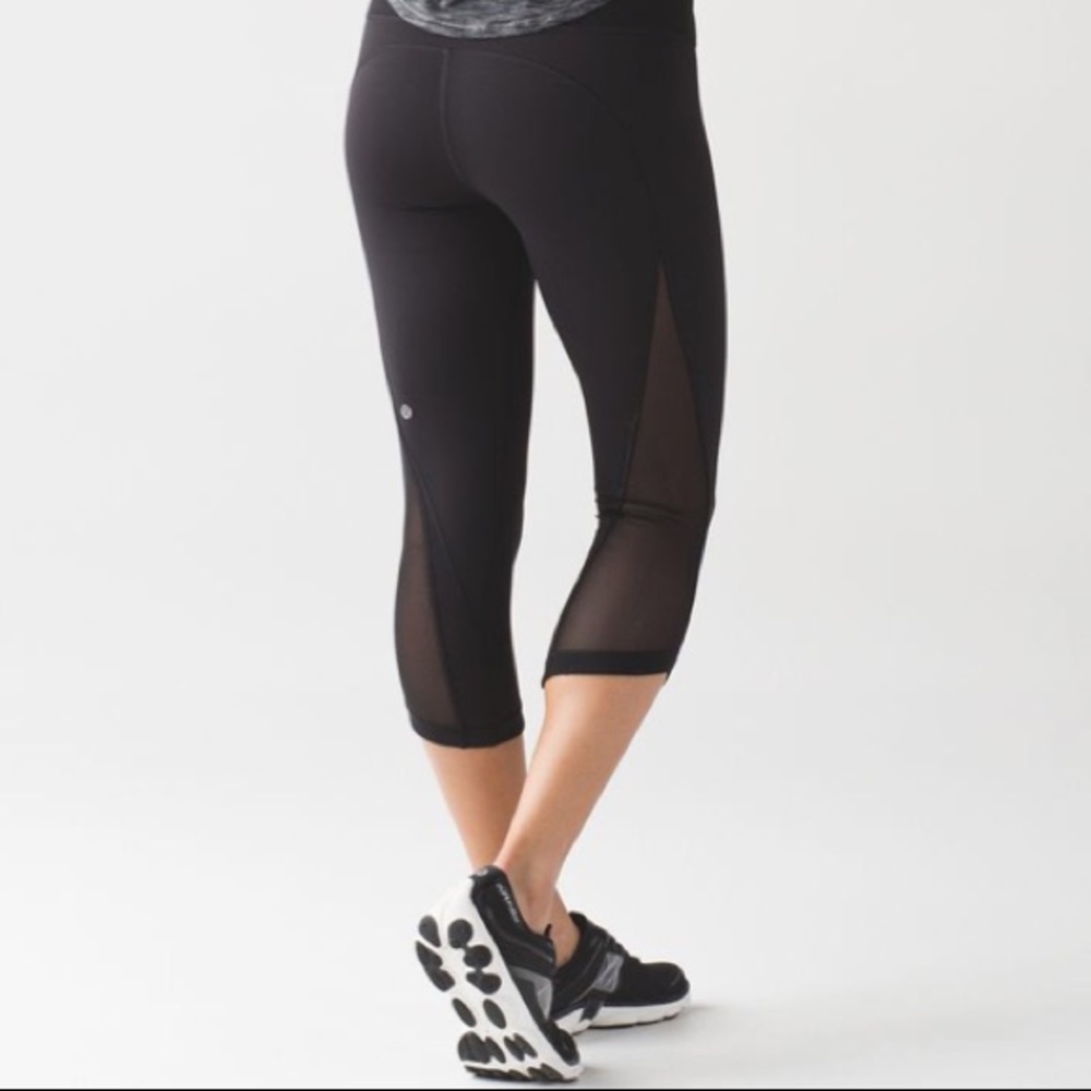 EUC Lululemon Run Around Crops